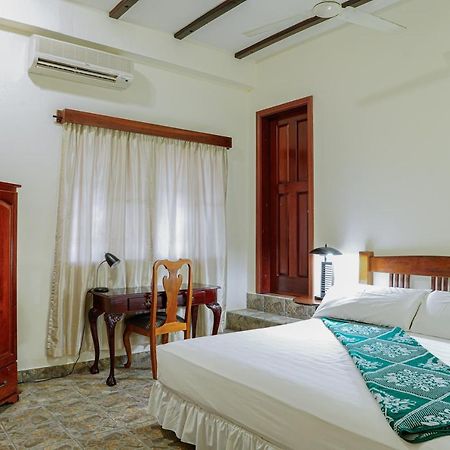 Martha'S Guest House Gold Standard Certified San Ignacio Dış mekan fotoğraf