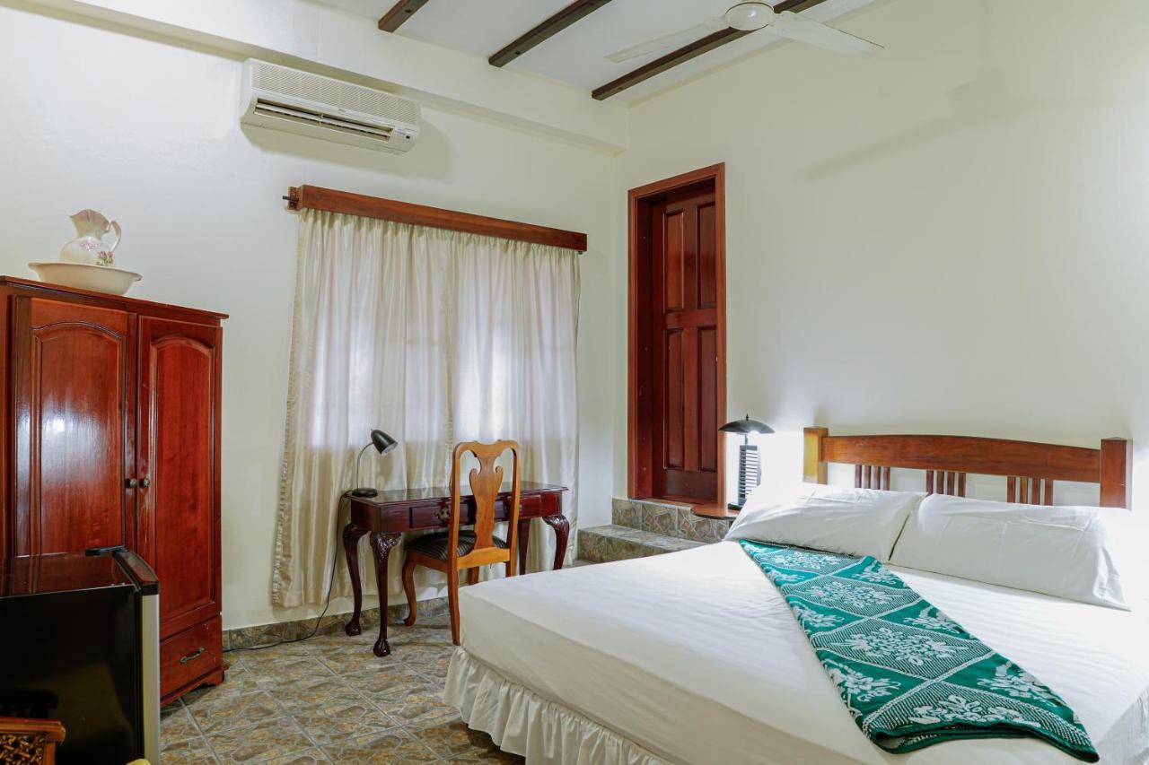 Martha'S Guest House Gold Standard Certified San Ignacio Dış mekan fotoğraf