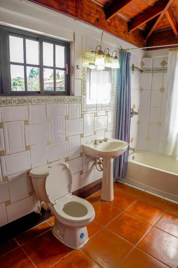 Martha'S Guest House Gold Standard Certified San Ignacio Dış mekan fotoğraf