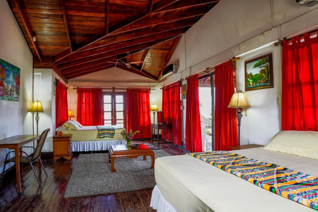 Martha'S Guest House Gold Standard Certified San Ignacio Dış mekan fotoğraf